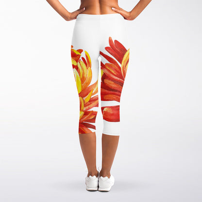 Watercolor Chrysanthemum Print Women's Capri Leggings
