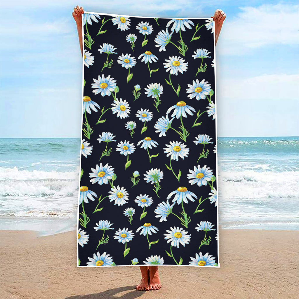 Watercolor Daisy Floral Pattern Print Beach Towel