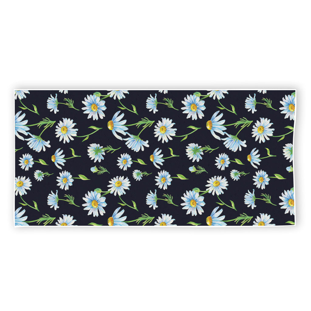 Watercolor Daisy Floral Pattern Print Beach Towel