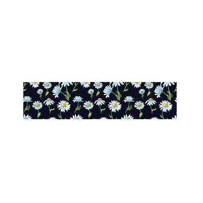 Watercolor Daisy Floral Pattern Print Bed Runner
