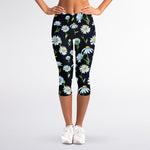 Watercolor Daisy Floral Pattern Print Women's Capri Leggings