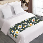 Watercolor Daisy Flower Pattern Print Bed Runner