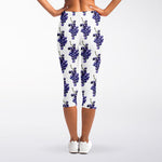Watercolor Grape Pattern Print Women's Capri Leggings