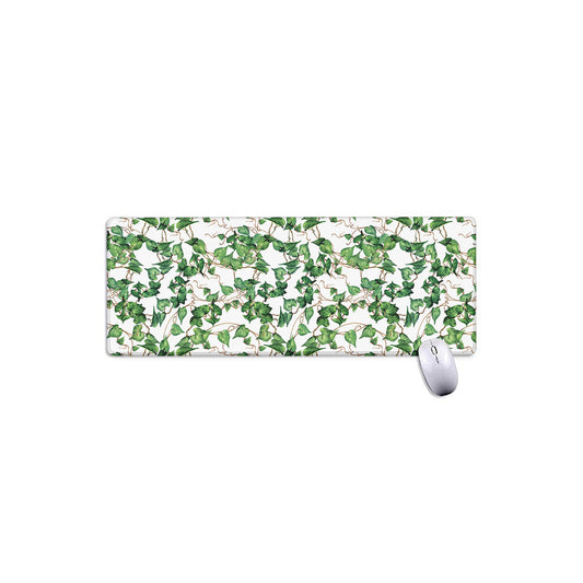 Watercolor Ivy Leaf Pattern Print Extended Mouse Pad