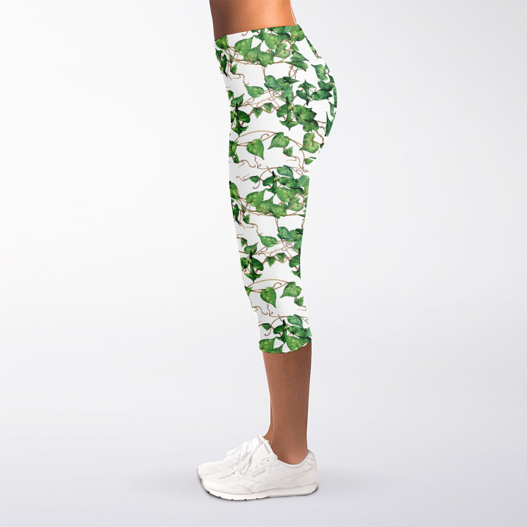 Watercolor Ivy Leaf Pattern Print Women's Capri Leggings