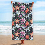 Watercolor Lily Flowers Pattern Print Beach Towel
