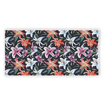 Watercolor Lily Flowers Pattern Print Beach Towel