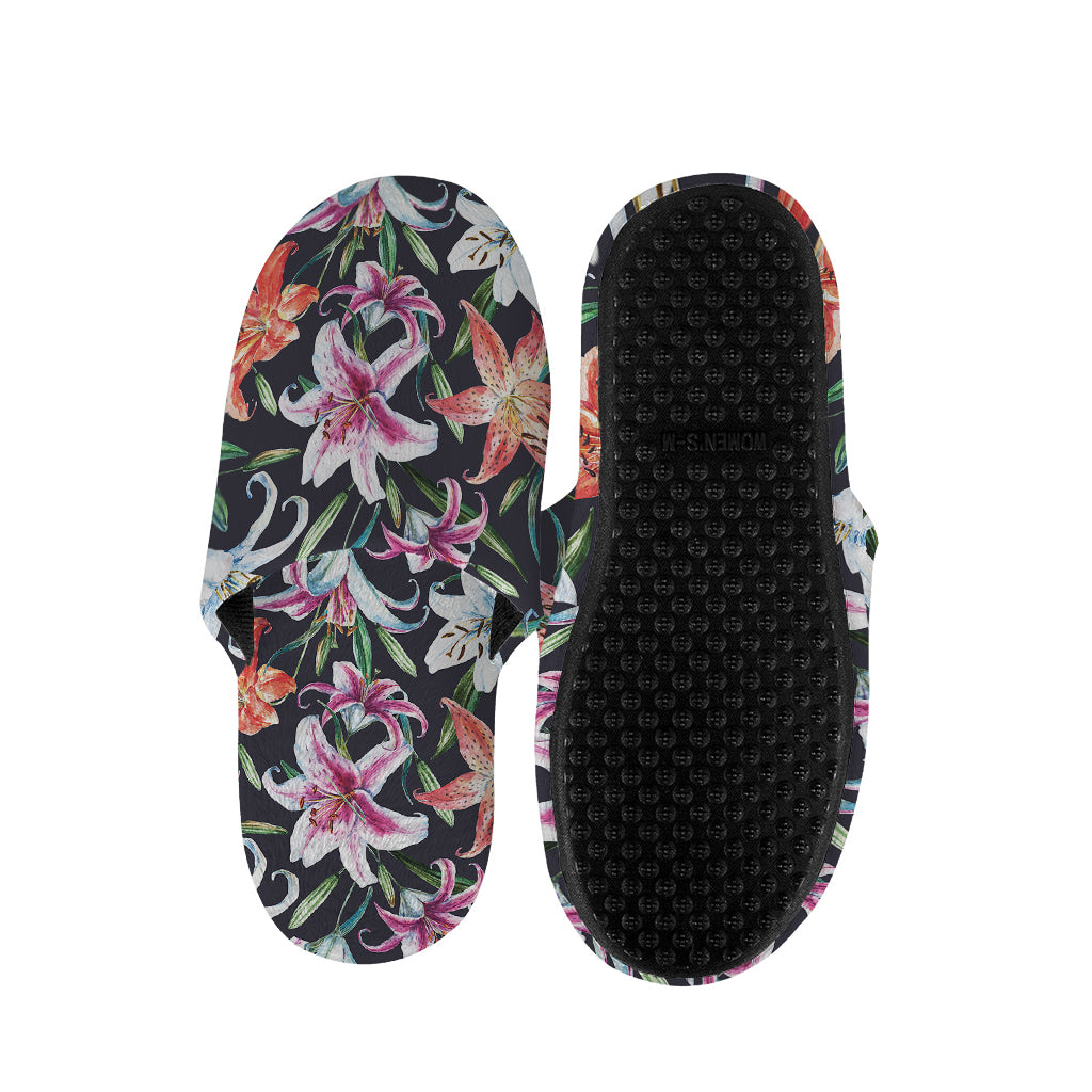 Watercolor Lily Flowers Pattern Print Slippers