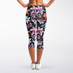 Watercolor Lily Flowers Pattern Print Women's Capri Leggings