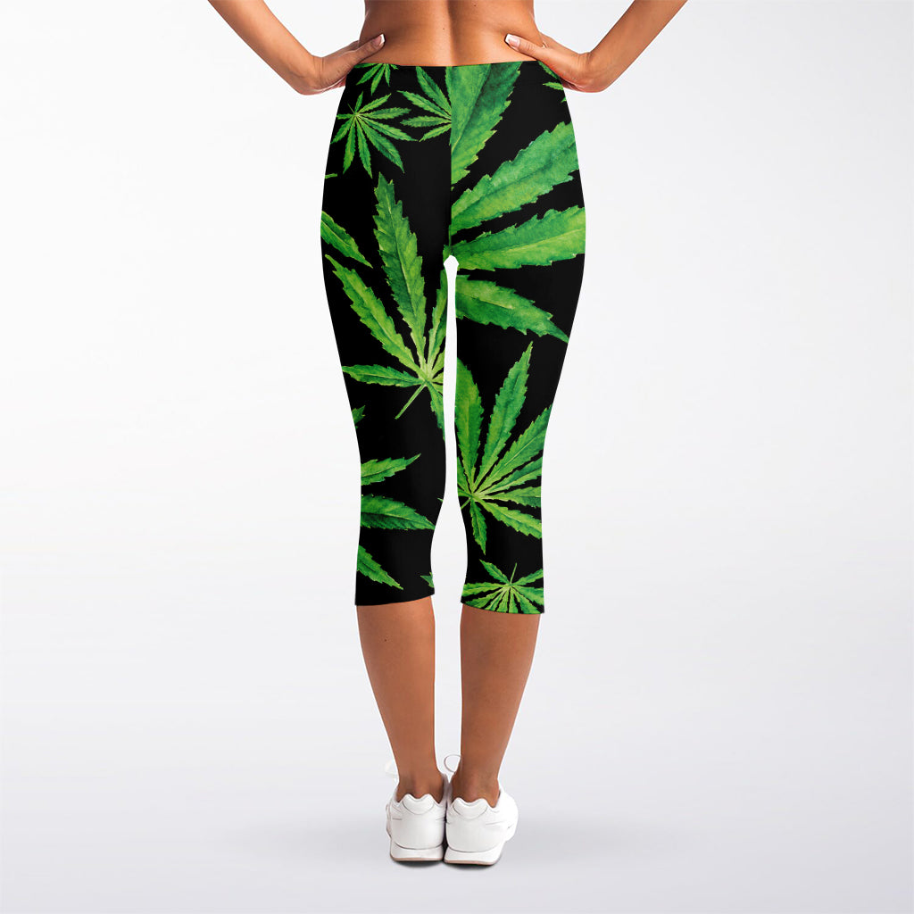 Watercolor Marijuana Leaf Pattern Print Women's Capri Leggings