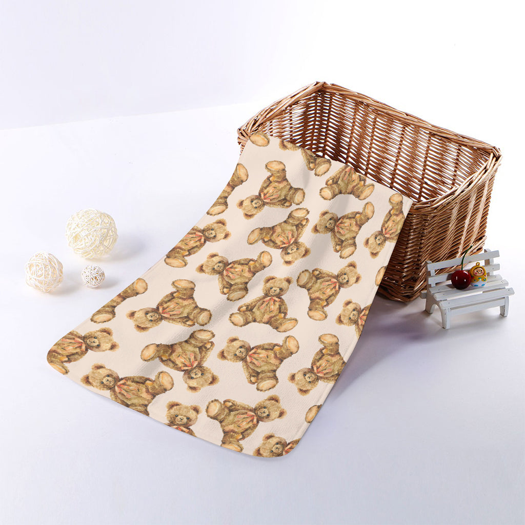 Watercolor Teddy Bear Pattern Print Towel
