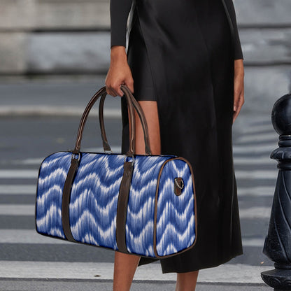 Wavy Shibori Pattern Print Duffle Bag