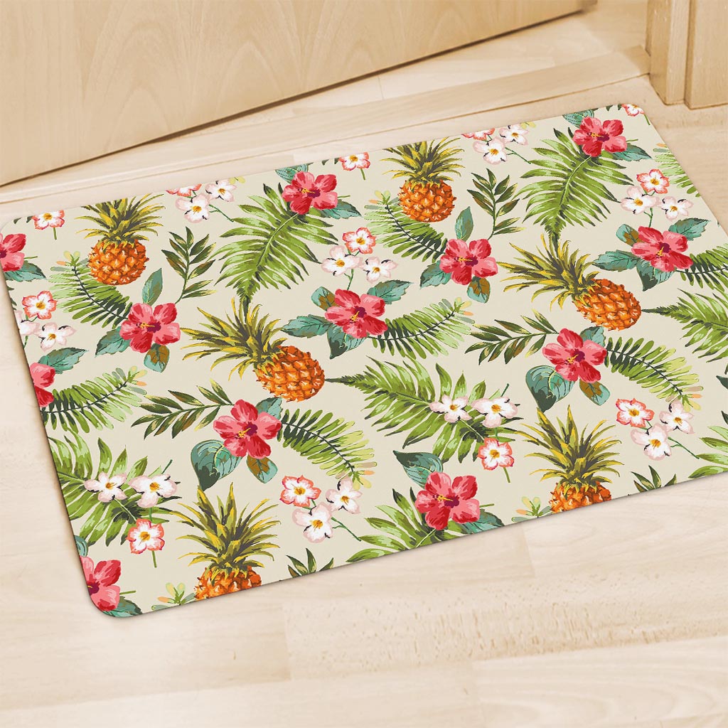 White Aloha Pineapple Pattern Print Polyester Doormat