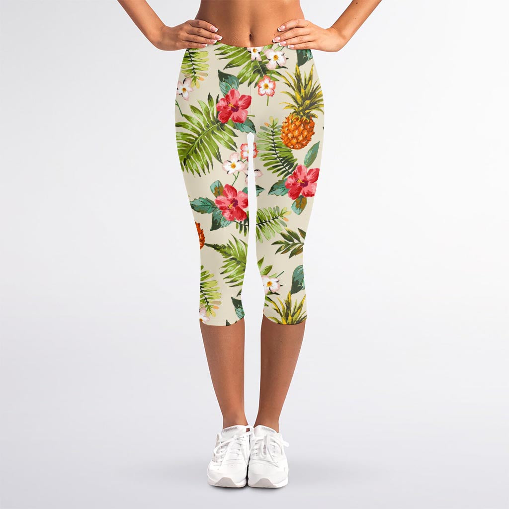 White Aloha Pineapple Pattern Print Women's Capri Leggings