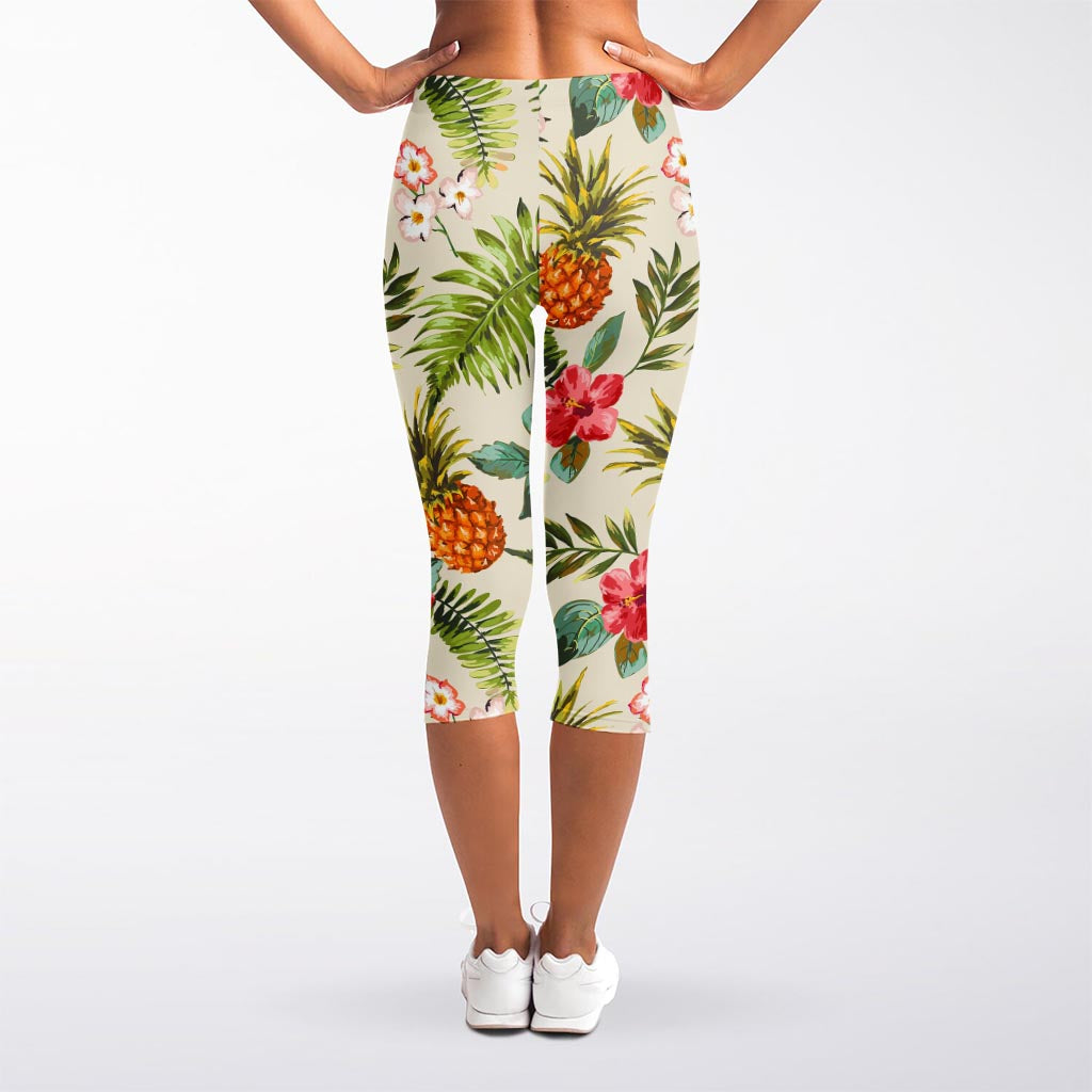 White Aloha Pineapple Pattern Print Women's Capri Leggings