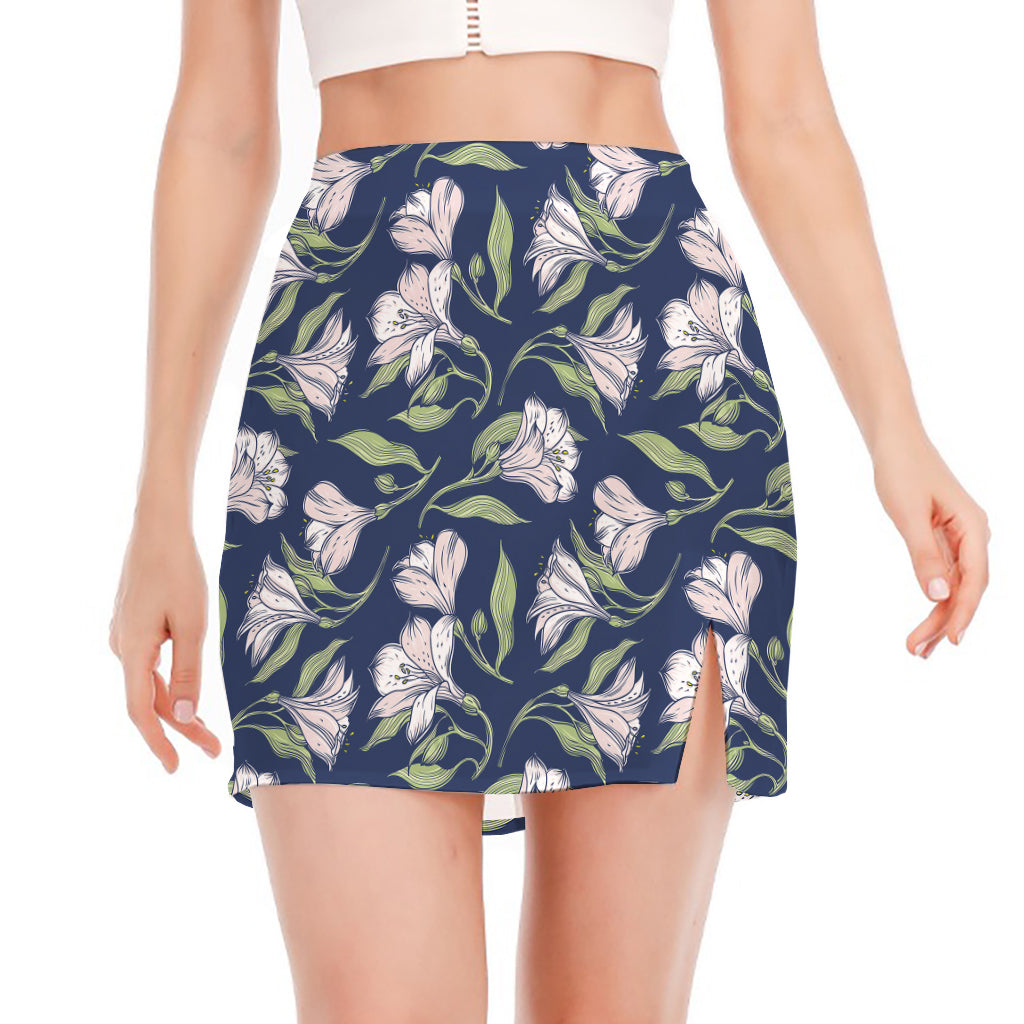 White Alstroemeria Pattern Print Side Slit Mini Skirt