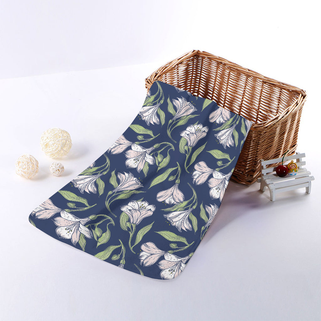 White Alstroemeria Pattern Print Towel