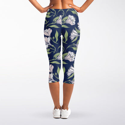 White Alstroemeria Pattern Print Women's Capri Leggings