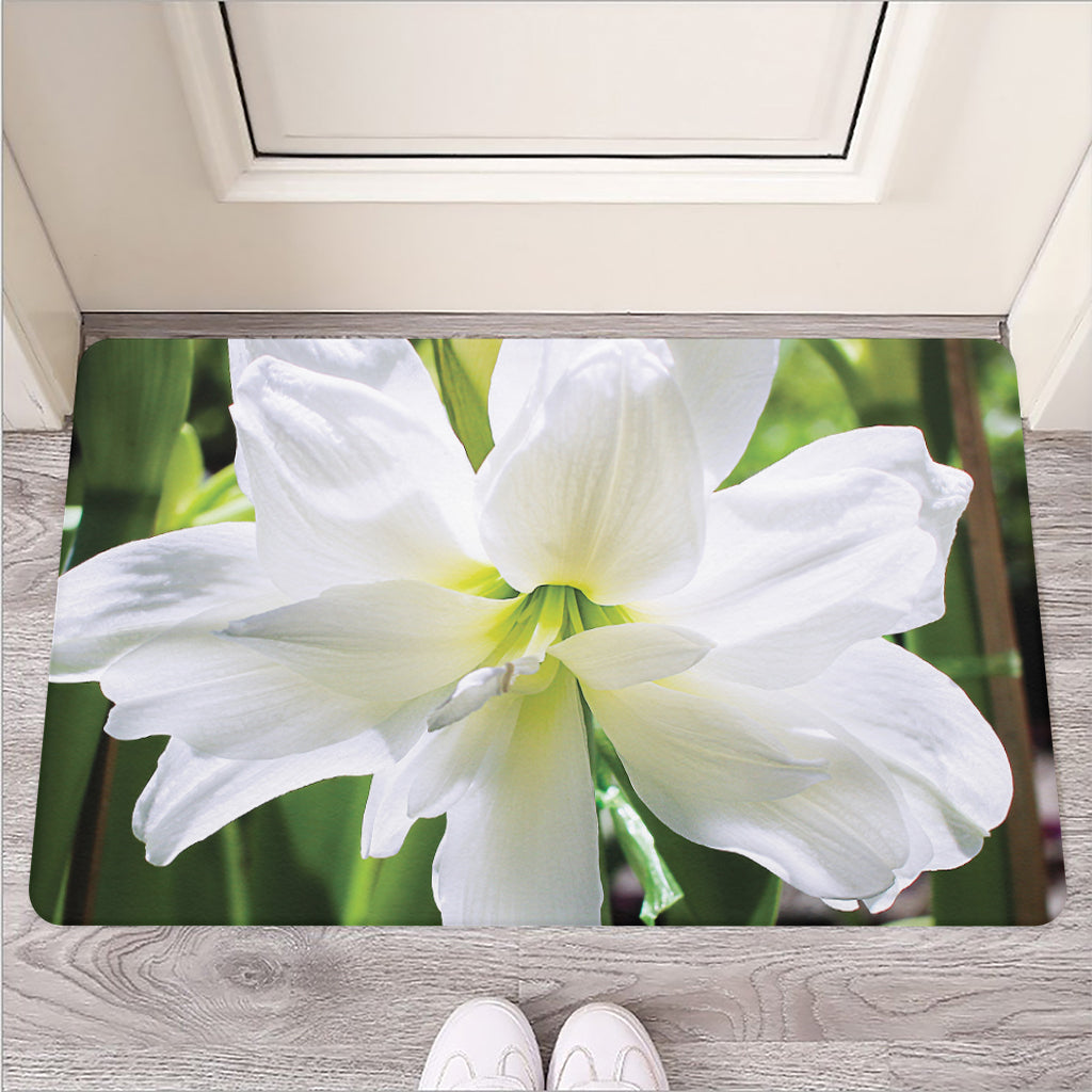 White Amaryllis Print Rubber Doormat