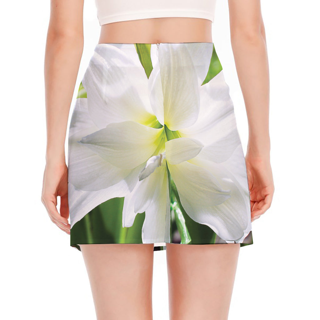 White Amaryllis Print Side Slit Mini Skirt