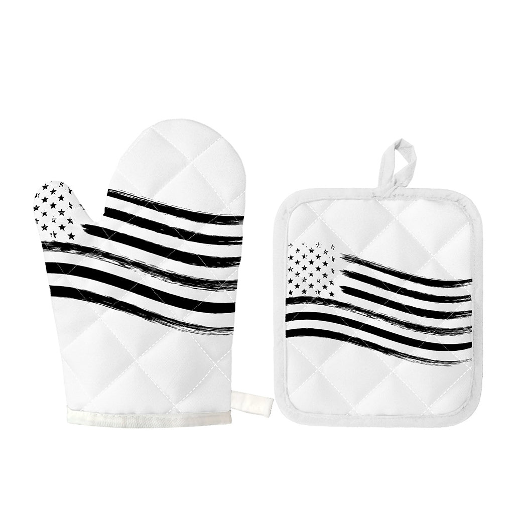 White And Black American Flag Print Oven Mitt And Pot Holder Set