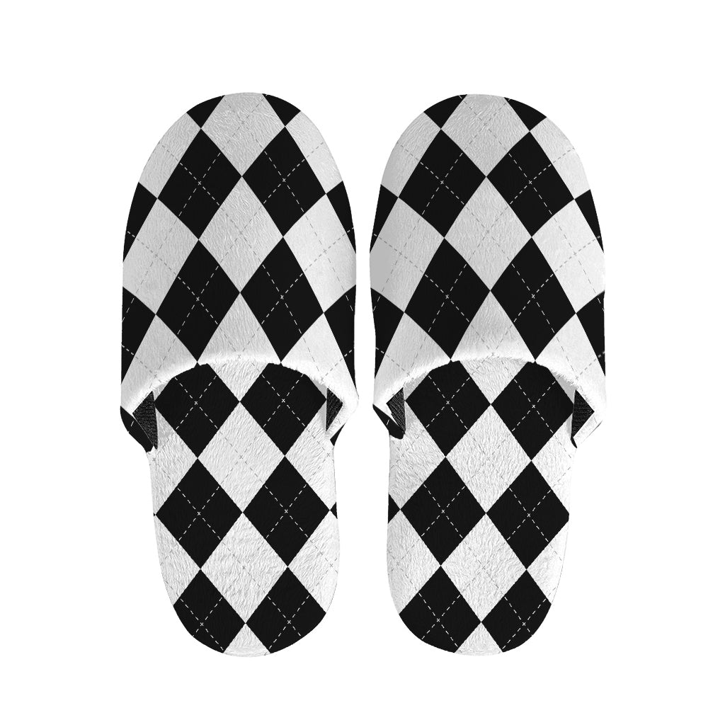 White And Black Argyle Pattern Print Slippers