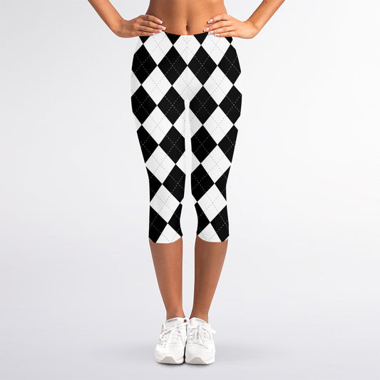 White And Black Argyle Pattern Print Women's Capri Leggings