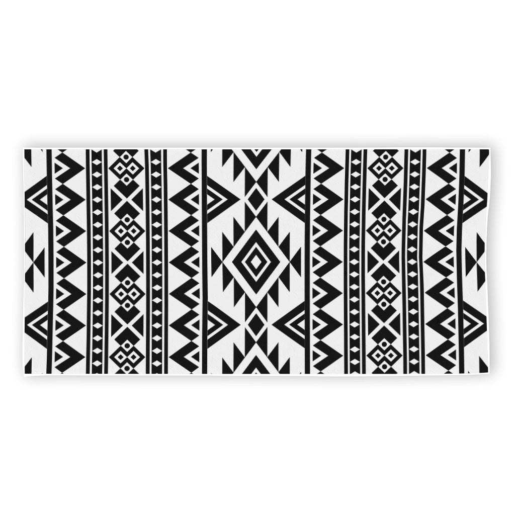 White And Black Aztec Pattern Print Beach Towel