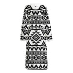 White And Black Aztec Pattern Print Hooded Bathrobe