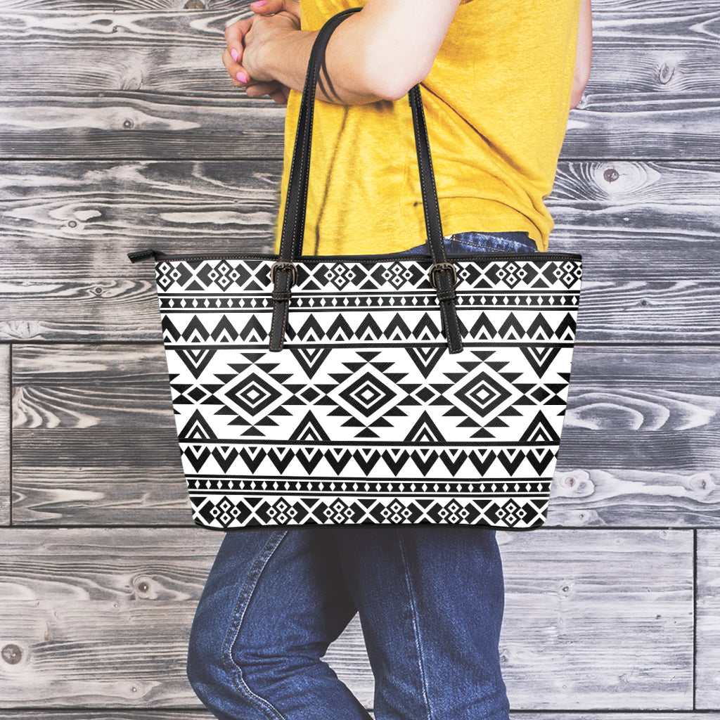White And Black Aztec Pattern Print Leather Tote Bag