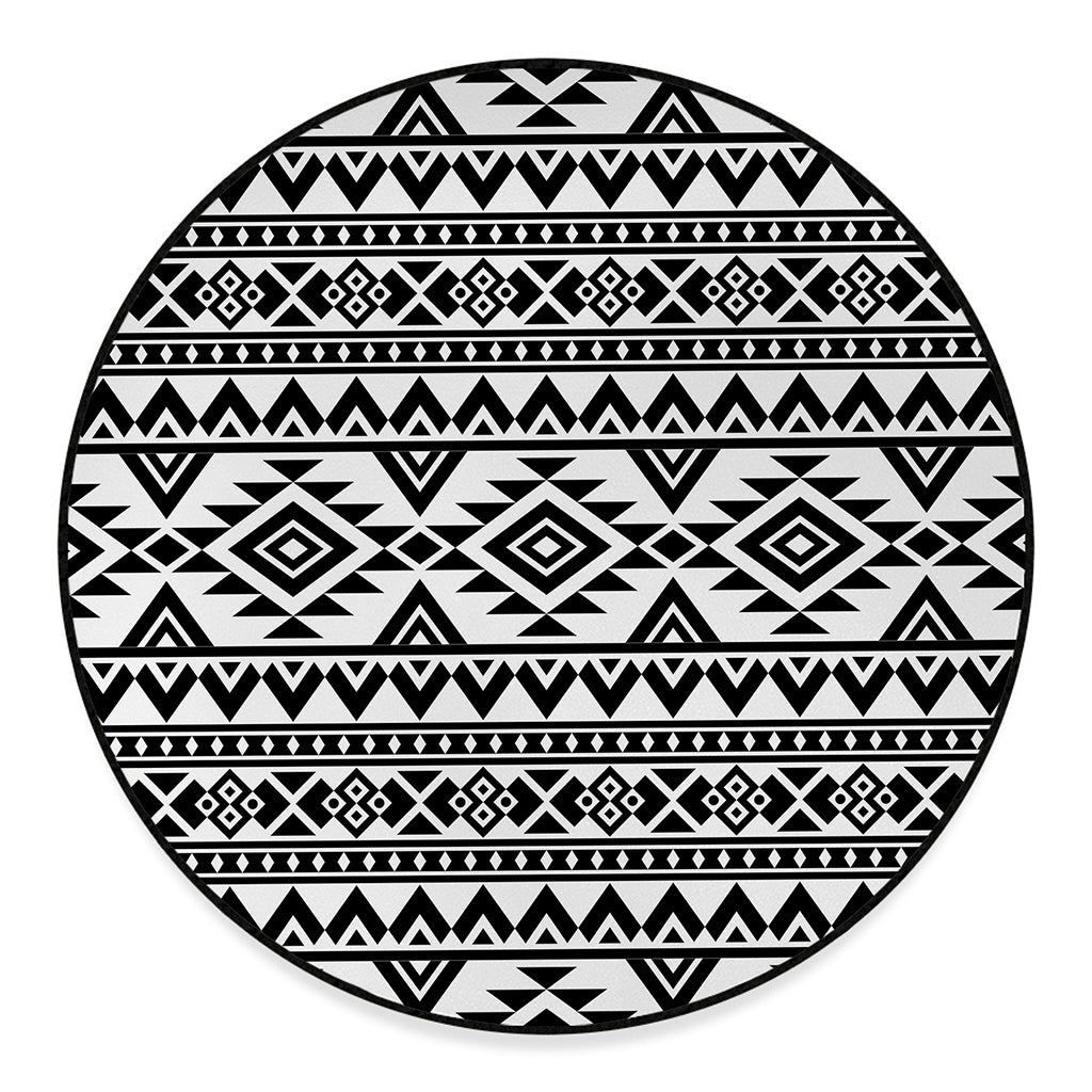 White And Black Aztec Pattern Print Round Floor Mat