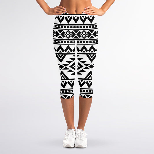 White And Black Aztec Pattern Print Women's Capri Leggings