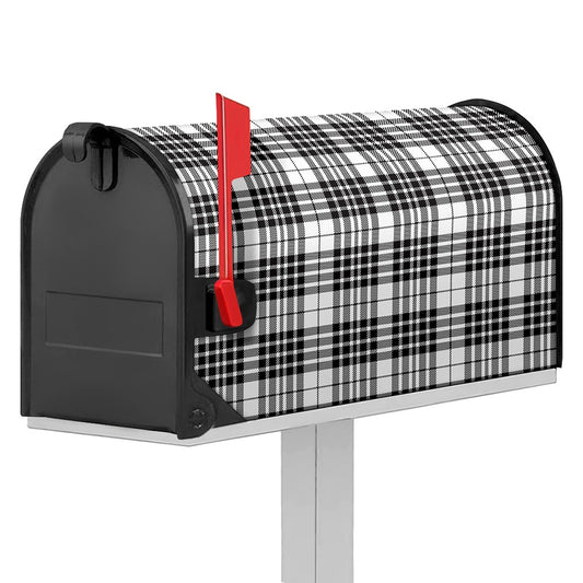 White And Black Border Tartan Print Mailbox Cover