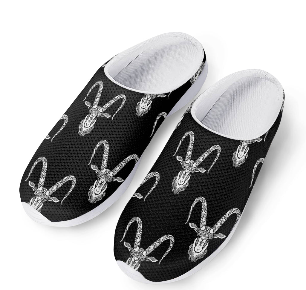 White And Black Capricorn Sign Print Mesh Casual Shoes