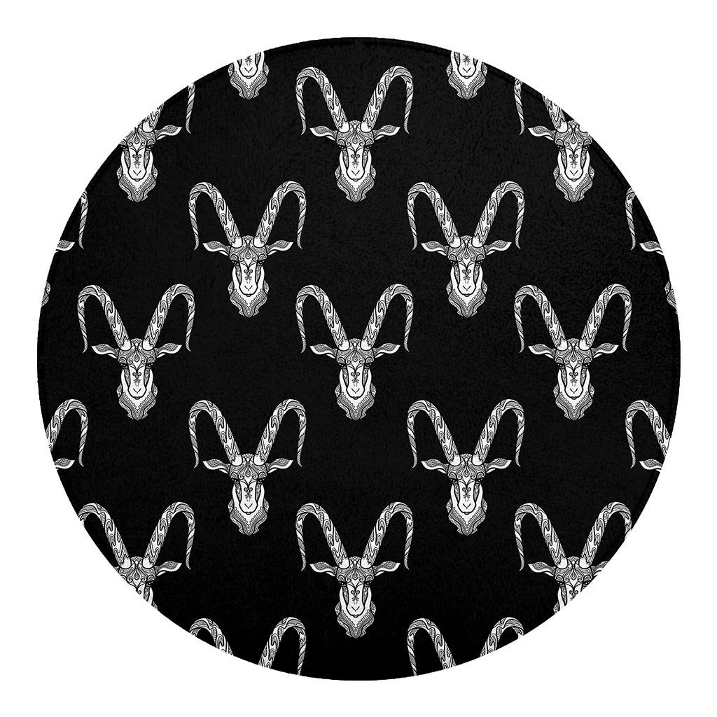White And Black Capricorn Sign Print Round Blanket