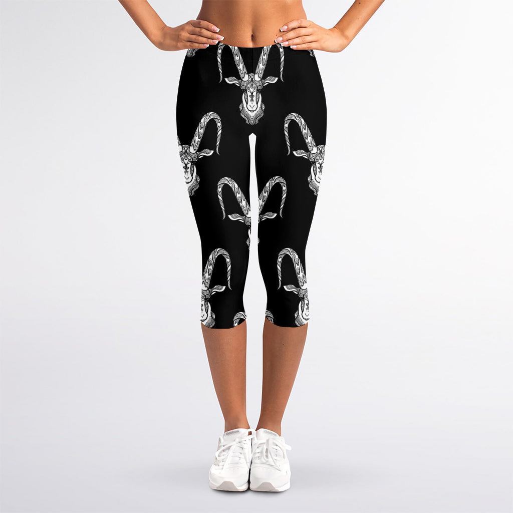 White And Black Capricorn Sign Print Women's Capri Leggings