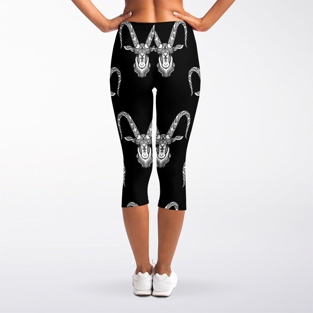 White And Black Capricorn Sign Print Women's Capri Leggings