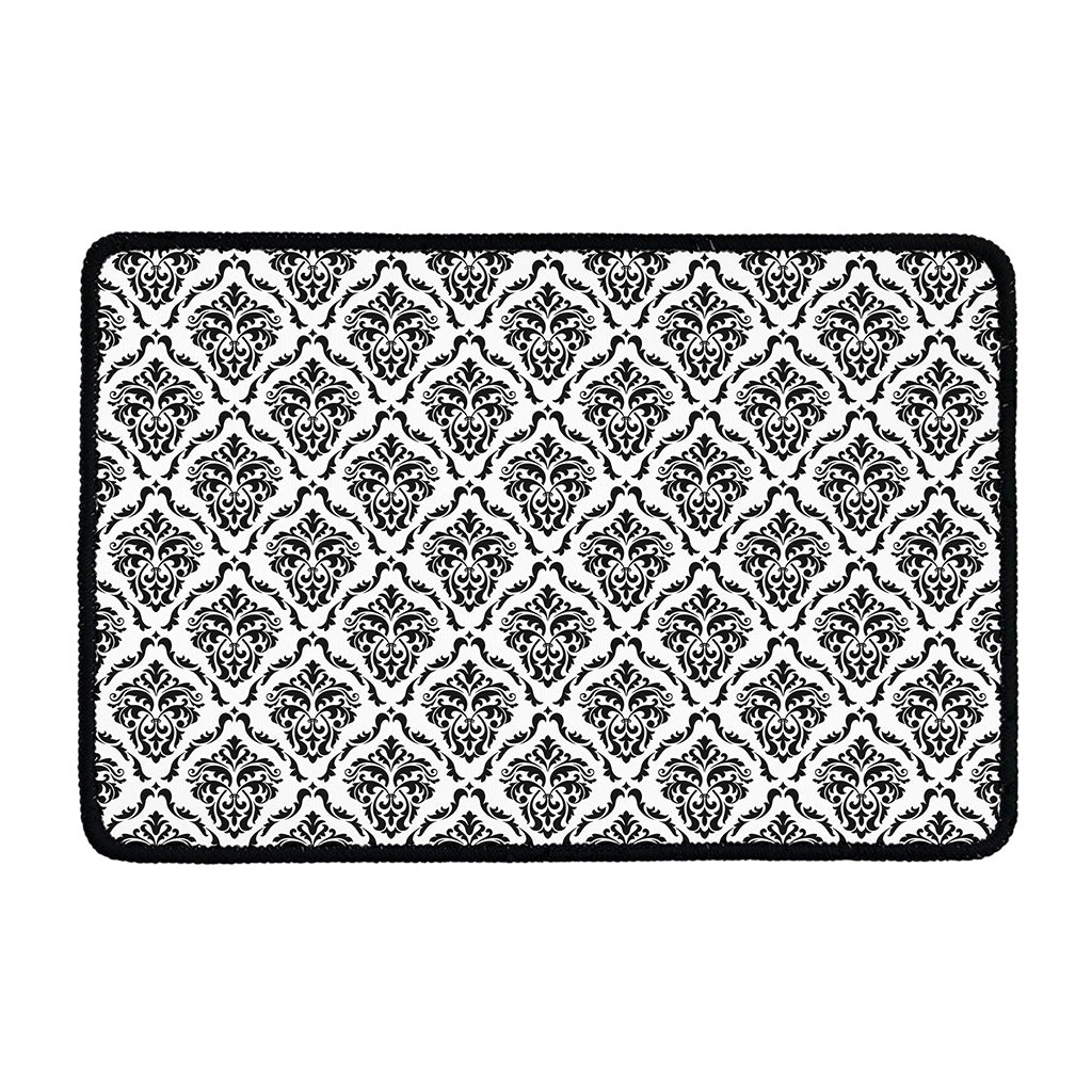White And Black Damask Pattern Print Kitchen Mat