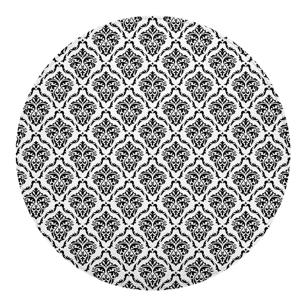 White And Black Damask Pattern Print Round Blanket
