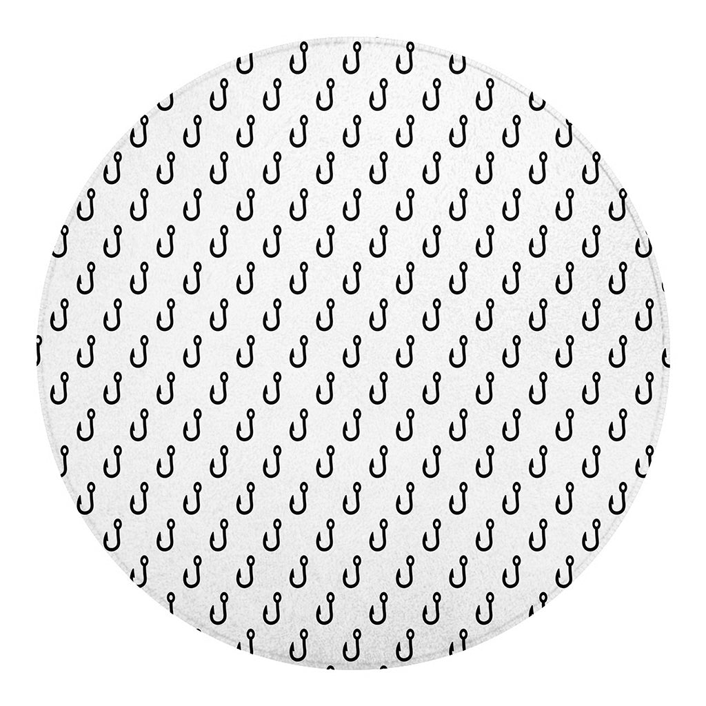 White And Black Fishing Hooks Print Round Blanket