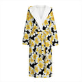 White And Black Frangipani Pattern Print Hooded Bathrobe