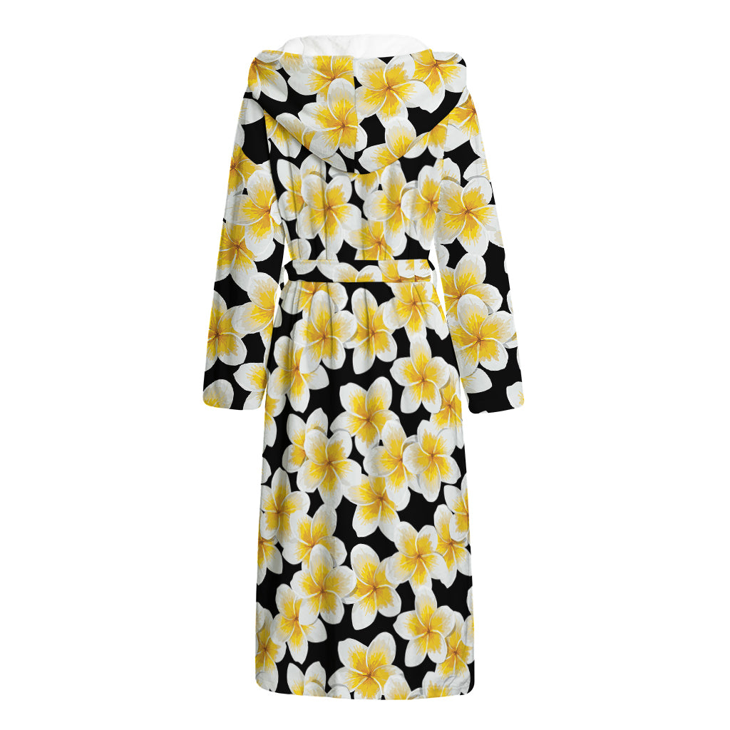 White And Black Frangipani Pattern Print Hooded Bathrobe