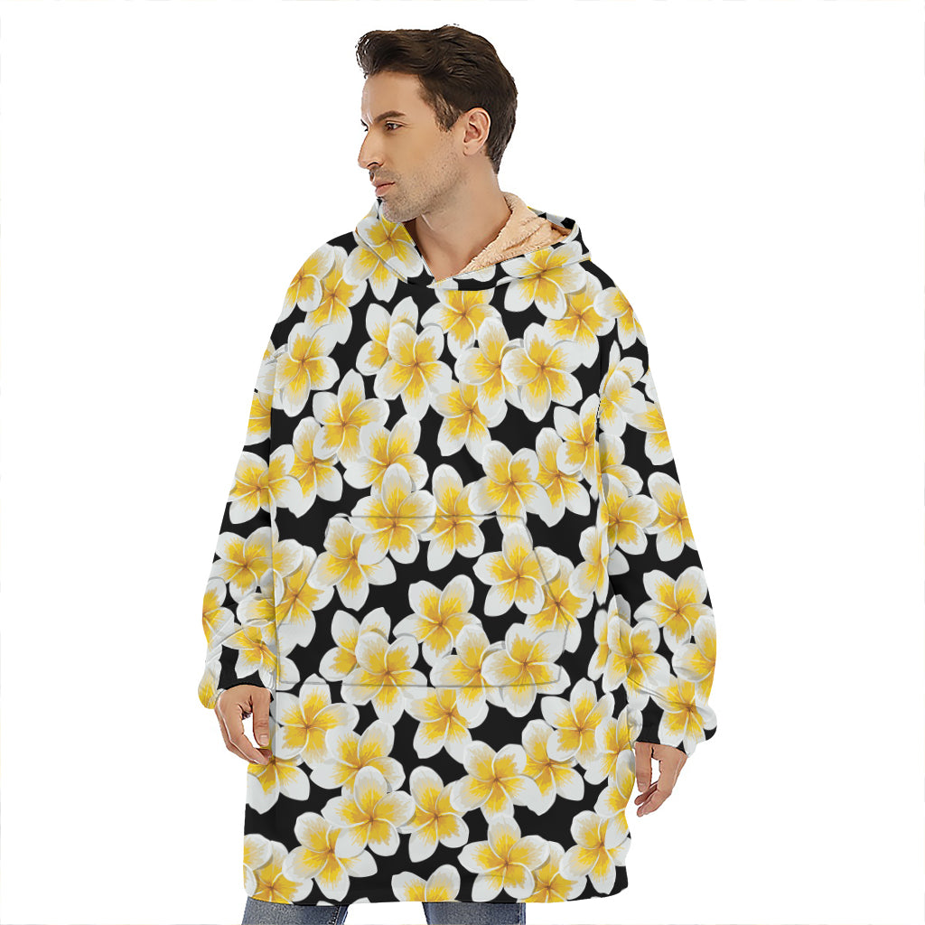 White And Black Frangipani Pattern Print Hoodie Blanket