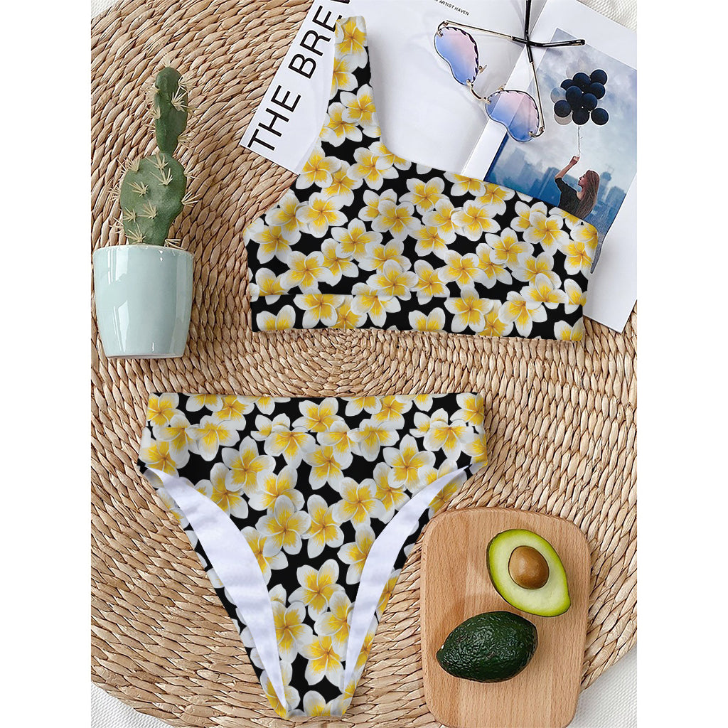 White And Black Frangipani Pattern Print One Shoulder Bikini Top