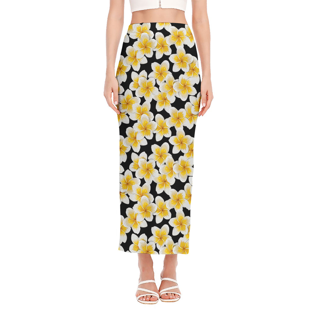 White And Black Frangipani Pattern Print Side Slit Maxi Skirt