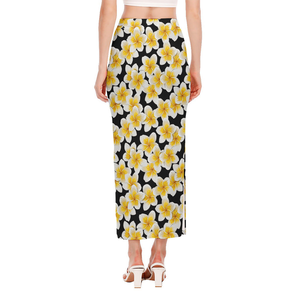 White And Black Frangipani Pattern Print Side Slit Maxi Skirt