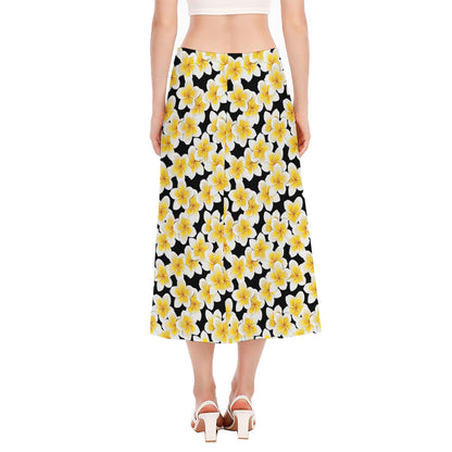 White And Black Frangipani Pattern Print Side Slit Midi Skirt