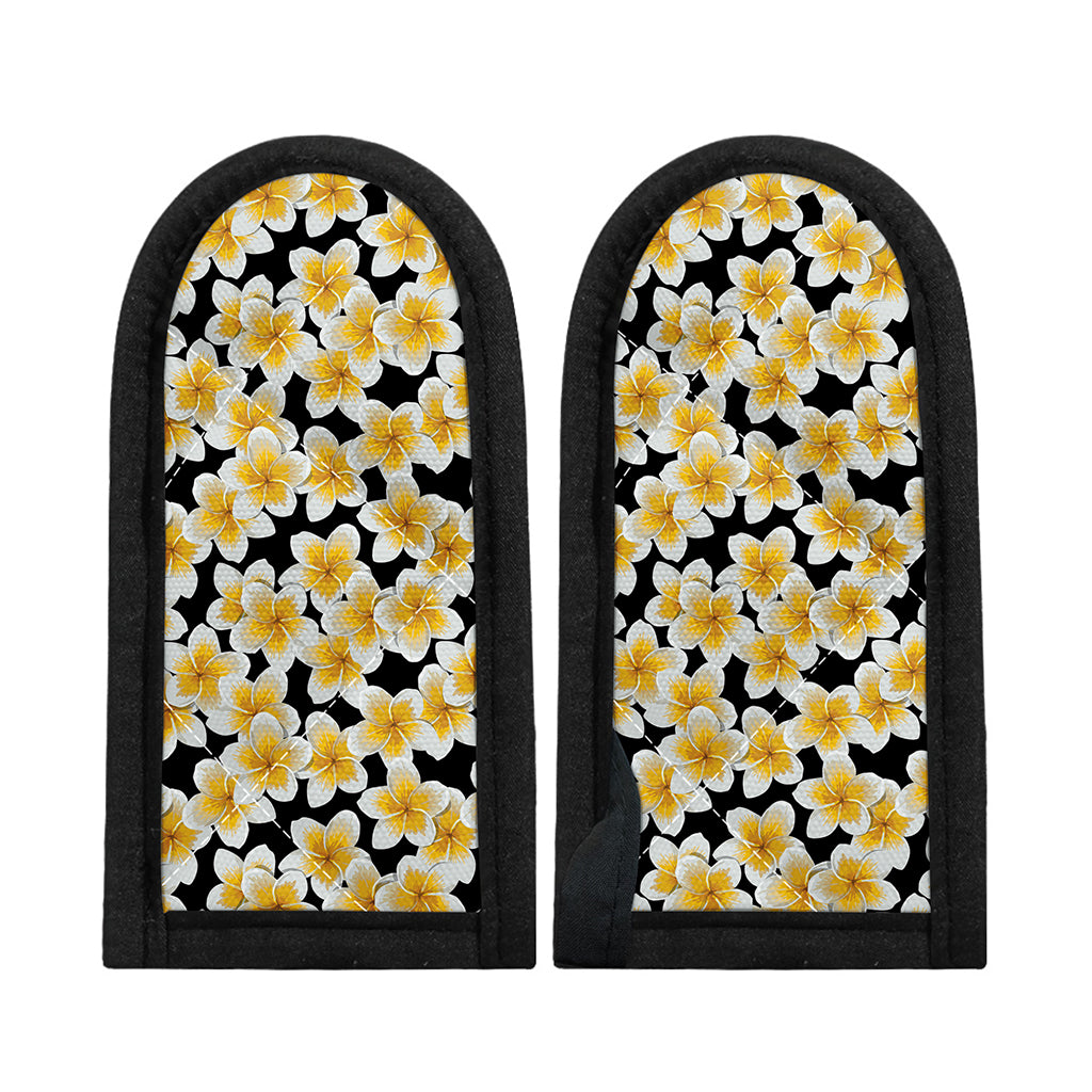 White And Black Frangipani Pattern Print Skillet Handle Cover