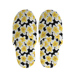 White And Black Frangipani Pattern Print Slippers