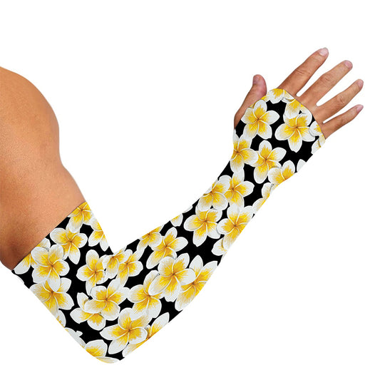 White And Black Frangipani Pattern Print Sun Protection Arm Sleeves